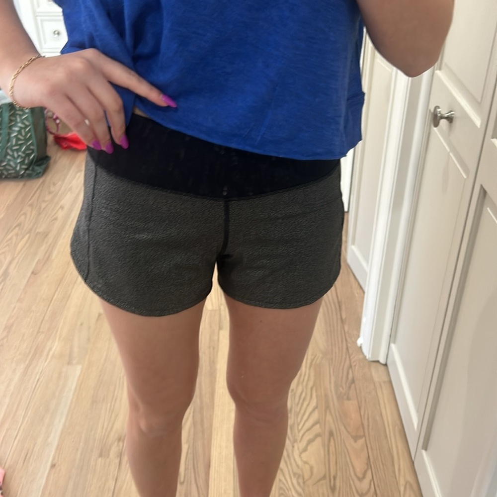 Lululemon speed up RARE 4 inch shorts